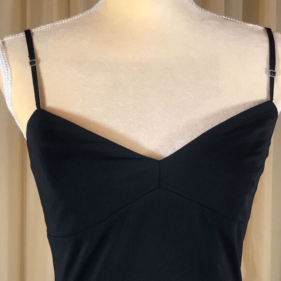 BCBCMAXAZRIA BLACK DRESS 👗 - Picture 4 of 16